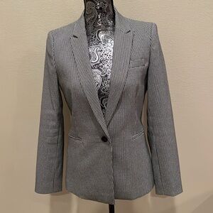 Antonio Melani black white houndstooth pant suit blazer size 4 slim pant size 6